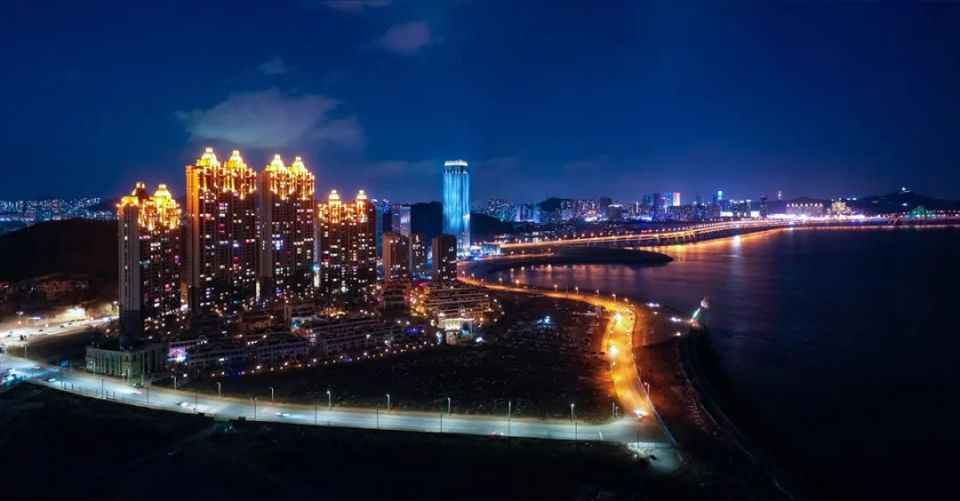 九游网页客户端-包含赛地聚焦——全明星赛今晚热度飙升，波尔图复出首秀，震撼外界，更衣室氛围转暖的词条